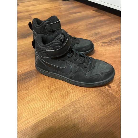 (2.5Y) Nike Court Borough Mid Casual Sneakers Triple Black Hightop Shoes - Picture 2 of 8